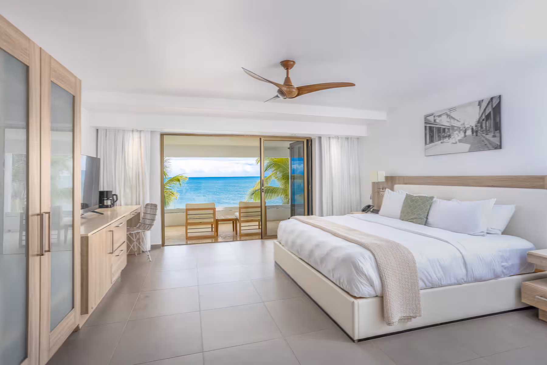 Deluxe Oceanfront Room