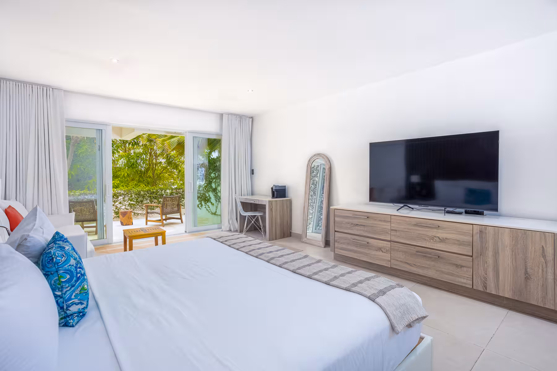 Garden View Studio Suite